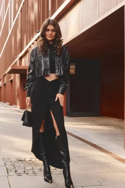 Kozaki Wiosenne|Kozaki Przed Kolano><noscript><img width=