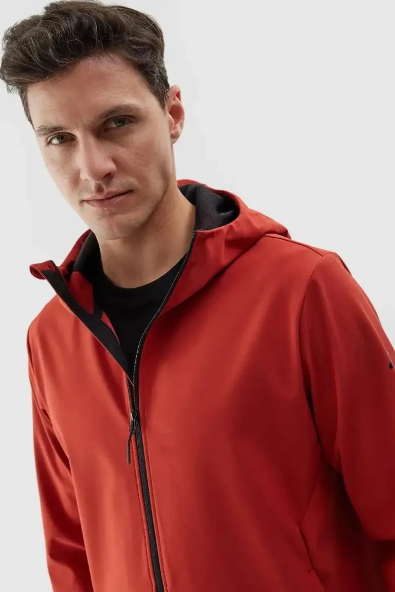 Kurtka Męska Softshell Z Kapturem WAW24TSOFM283-61S Czerwona Męskie Kurtki Męskie|Odzież 4F
