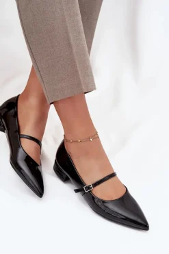 Clearance Lakierowane Baleriny Na Delikatnym Obcasie Z Paskiem Czarne Isvella Damskie Czółenka Klasyczne