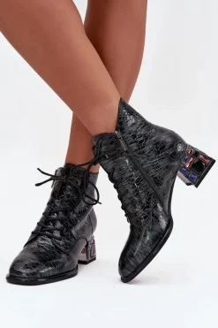 Clearance Artiker Lakierowane Botki Damskie Z Naturalnej Skóry Na Obcasie Z Kryształkami 57C0132 Szare Szary