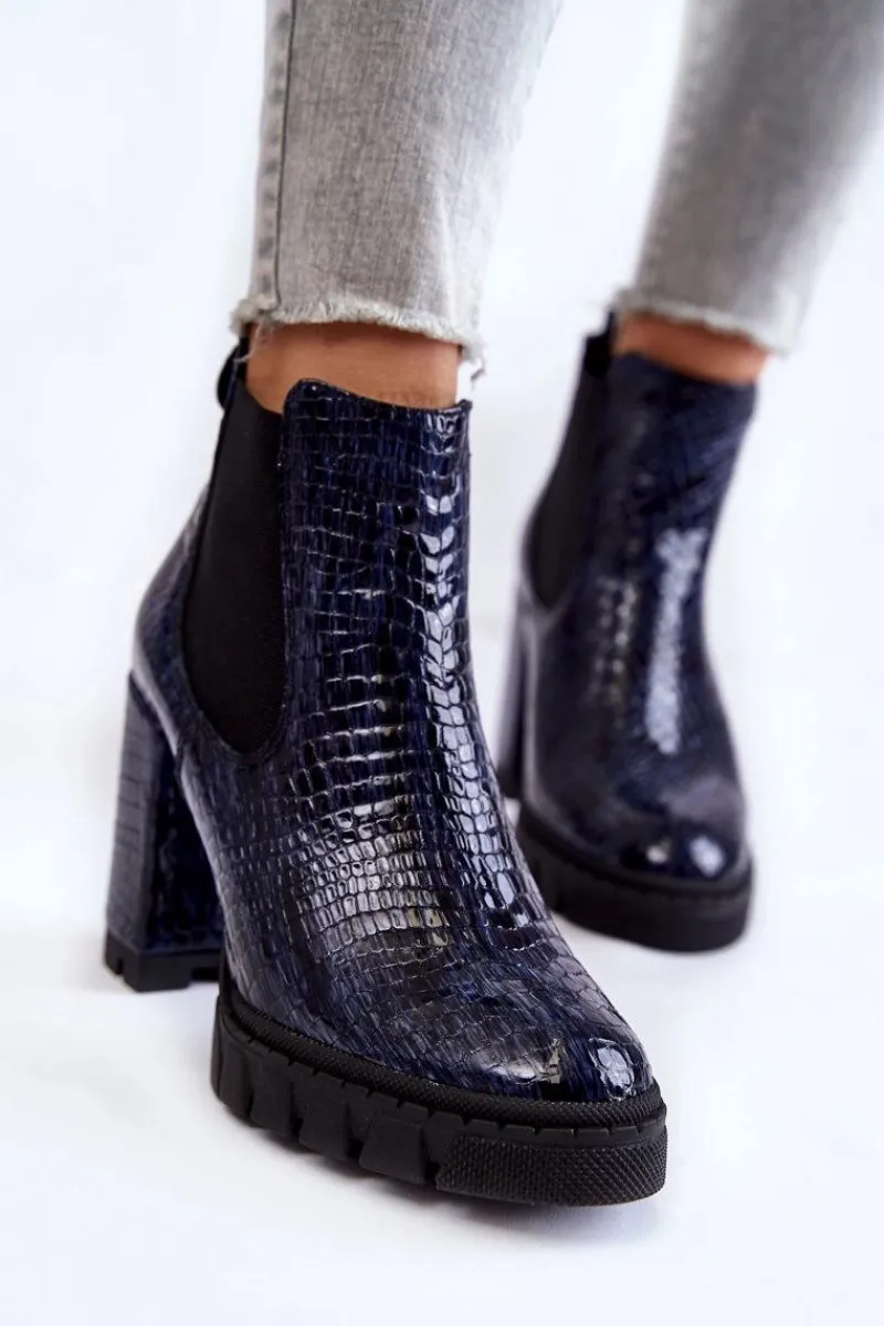 Outlet Boto Lakierowane Botki Wężowy Wzór Na Słupku Granatowe Eldey