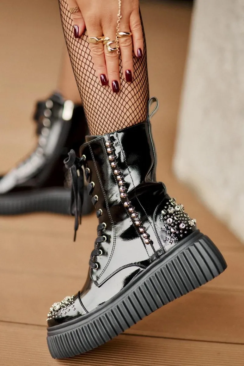 Botki Na Koturnie|Botki Sznurowane>Damskie buty S.Barski Lakierowane Botki Ze Zdobieniem Na Platformie D&A MR880-079 Czarne