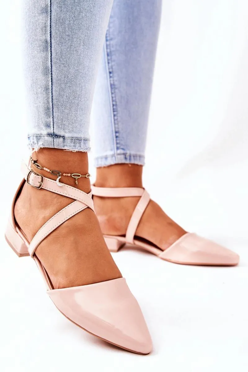 Online Lakierowane Czółenka Na Niskim Obcasie Beżowe Giovanna Damskie Czółenka Na Słupku