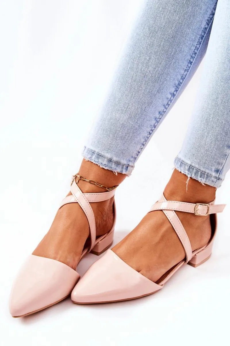 Online Lakierowane Czółenka Na Niskim Obcasie Beżowe Giovanna Damskie Czółenka Na Słupku