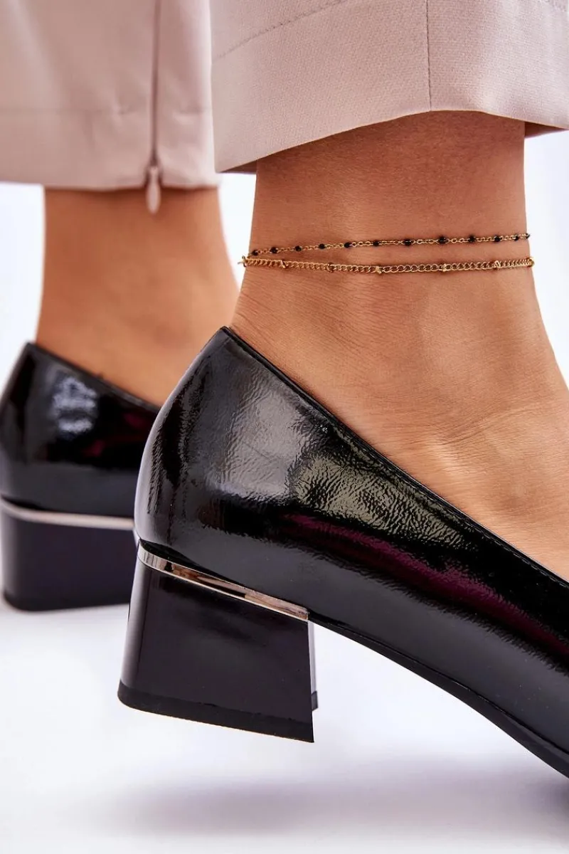 Czółenka Na Słupku|Czółenka Klasyczne>Buty damskie Vinceza Lakierowane Czółenka Na Niskim Obcasie Z Ozdobą Czarne Doria