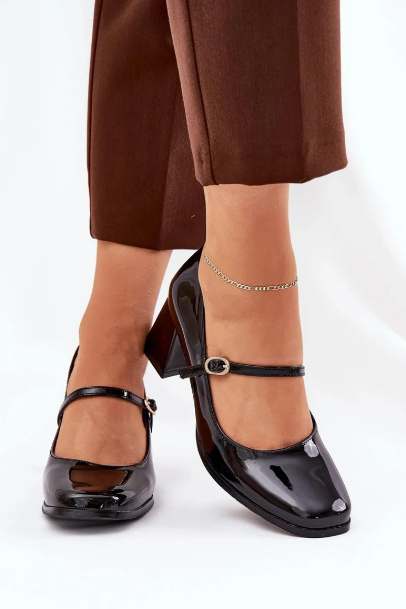 Outlet Boto Lakierowane Czółenka Na Słupku Z Paskiem I Sprzączką Czarne Tammirea