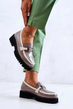 Clearance Damskie buty S.Barski Lakierowane Damskie Półbuty Loafery Beżowo-Białe Cassida