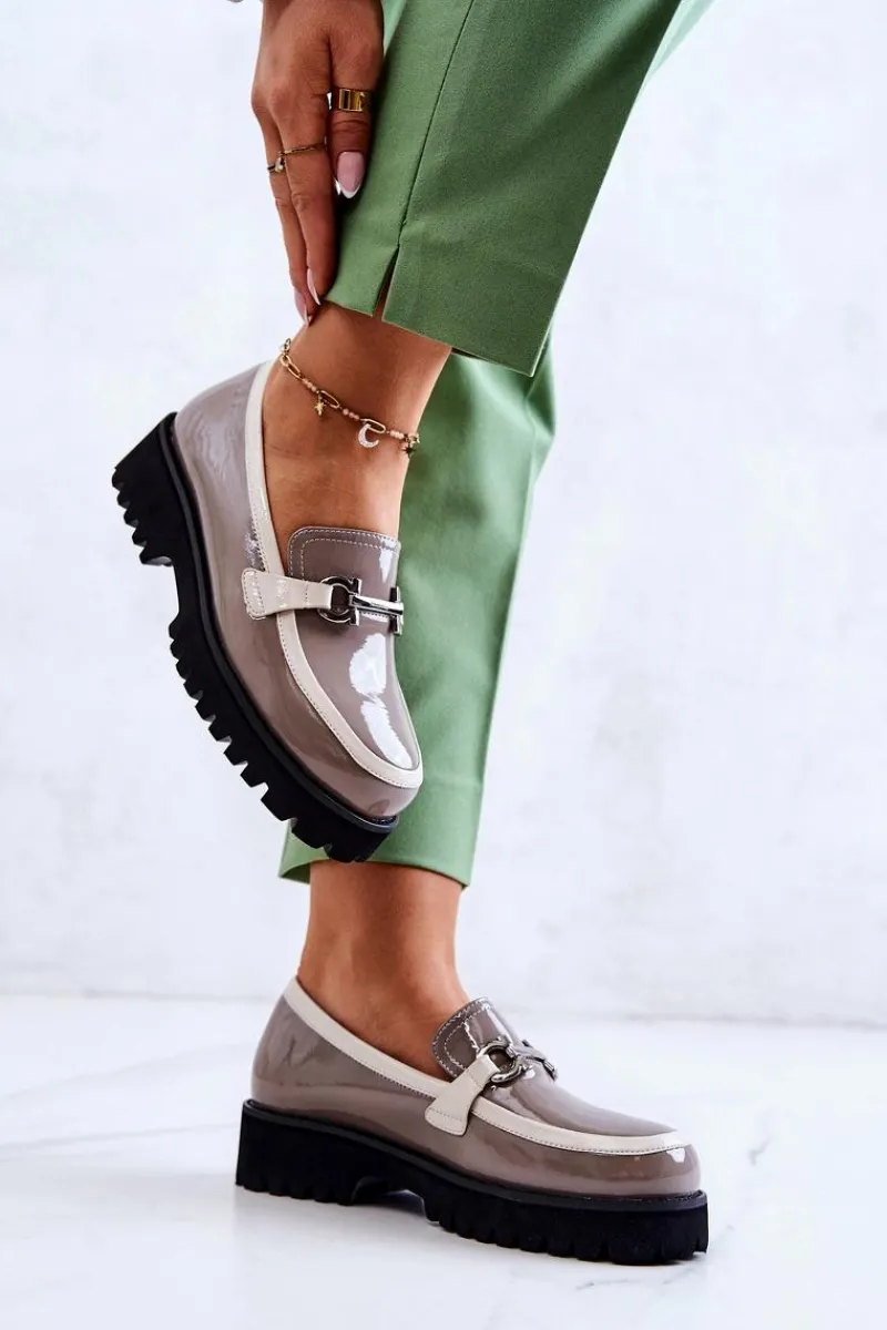 Clearance Damskie buty S.Barski Lakierowane Damskie Półbuty Loafery Beżowo-Białe Cassida