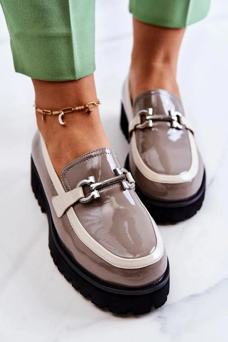 Clearance Damskie buty S.Barski Lakierowane Damskie Półbuty Loafery Beżowo-Białe Cassida