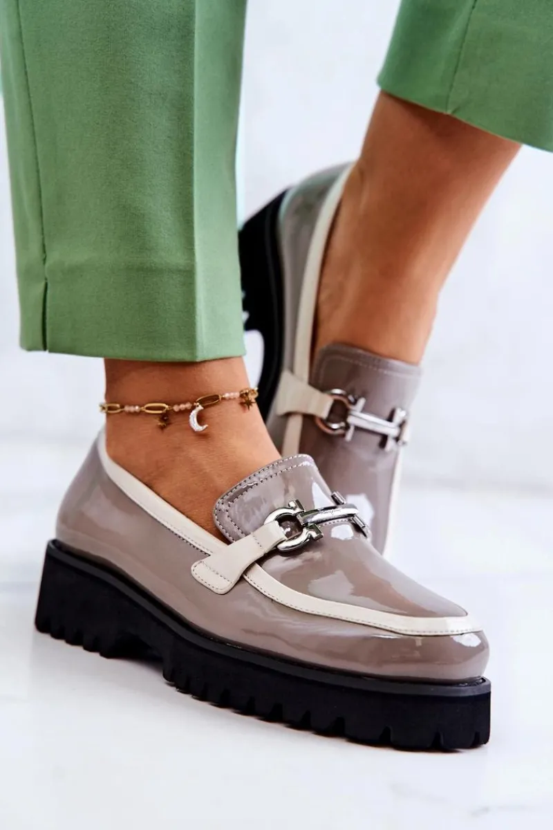 Clearance Damskie buty S.Barski Lakierowane Damskie Półbuty Loafery Beżowo-Białe Cassida