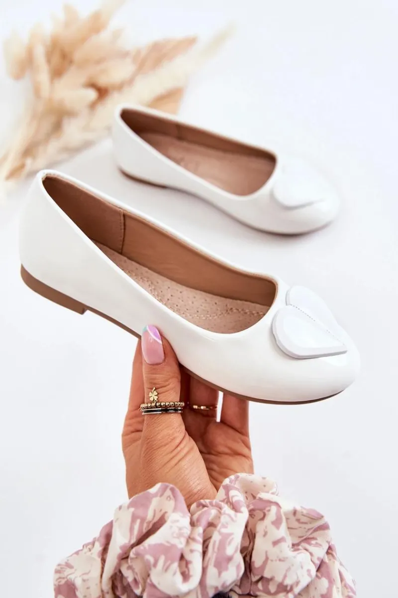 Outlet Lakierowane Dziecięce Balerinki Z Sercem Białe Corty Dzieci Balerinki Dziecięce