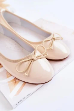 Discount Damskie buty S.Barski Lakierowane Dziecięce Balerinki Z Kokardką Beżowe Cassie