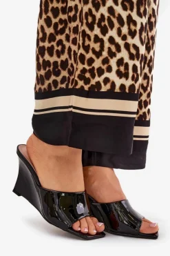 Hot Boto Lakierowane Klapki Damskie Na Koturnie Czarne Nelithin Czarny