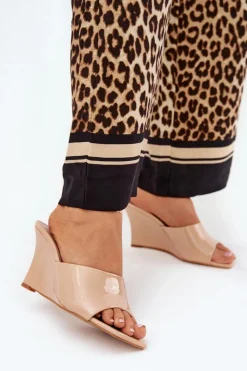 Best Boto Lakierowane Klapki Damskie Na Koturnie Nude Nelithin