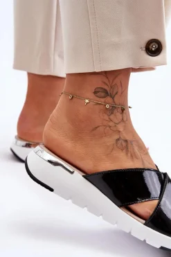 Sale Lakierowane Klapki Na Niskim Koturnie S.Barski AL22469 Czarne Damskie Klapki Damskie Klasyczne