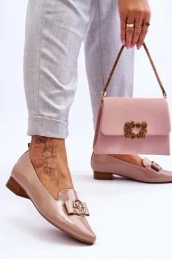 Buty damskie Vinceza Lakierowane Mokasyny Na Niskim Obcasie Beżowe Asselia