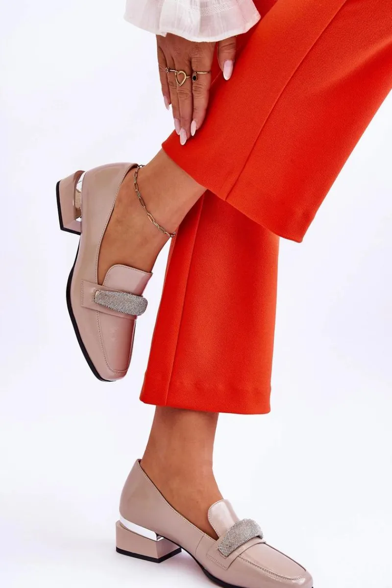 Discount Damskie buty S.Barski Lakierowane Mokasyny Na Obcasie Z Cyrkoniami Beżowe Lavern