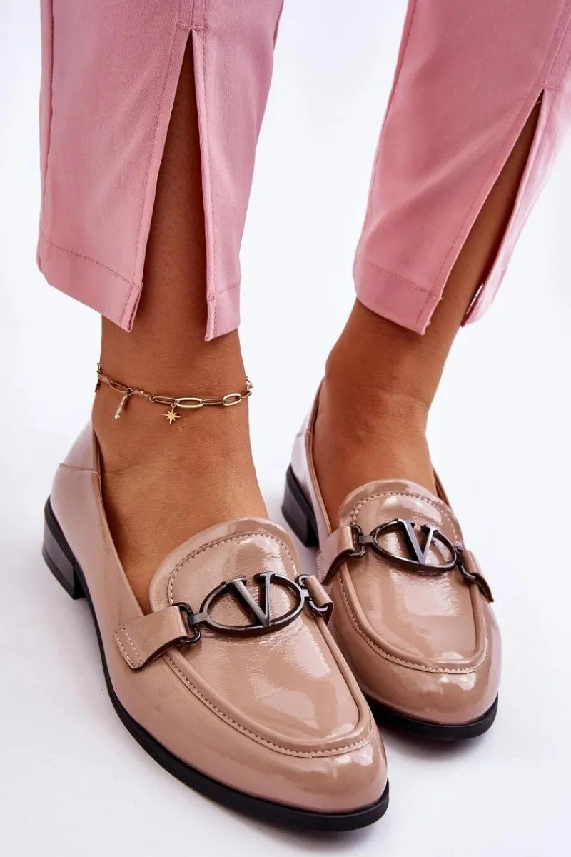 Hot Buty damskie Vinceza Lakierowane Mokasyny Na Płaskim Obcasie Beżowe Marra