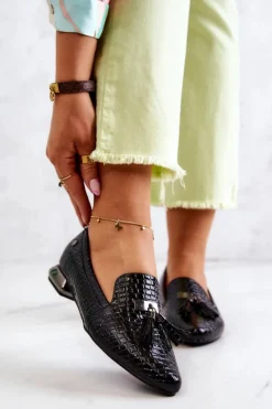 Mokasyny Damskie Lakierowane>Buty damskie Vinceza Lakierowane Mokasyny Wzór Krokodyl Z Frędzlami Czarne Pharell