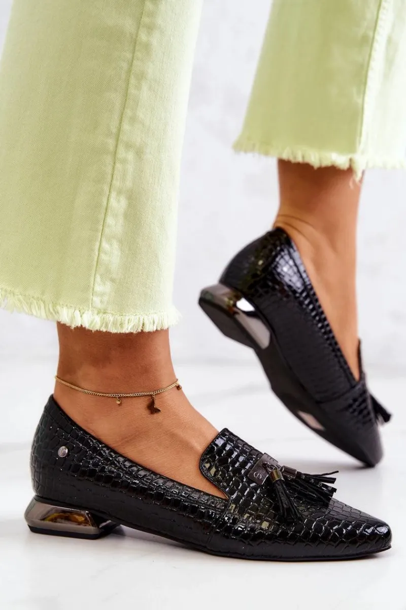 Mokasyny Damskie Lakierowane>Buty damskie Vinceza Lakierowane Mokasyny Wzór Krokodyl Z Frędzlami Czarne Pharell