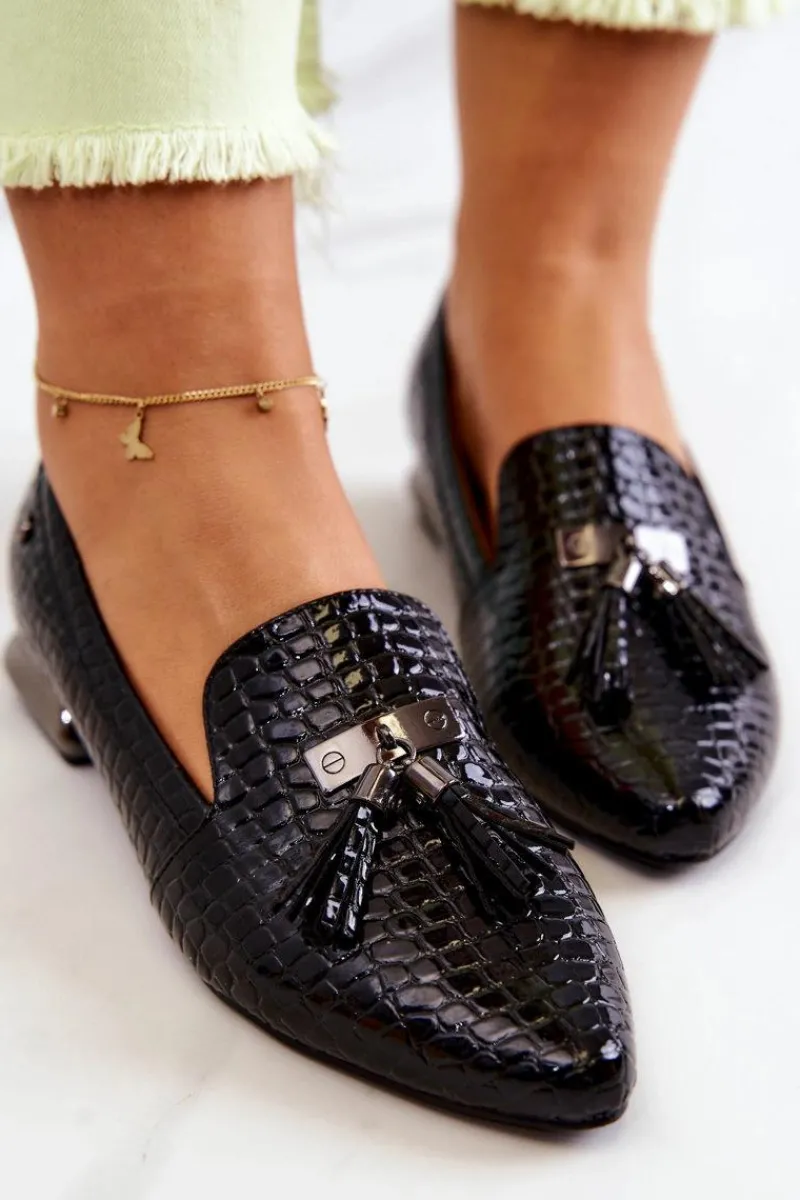 Mokasyny Damskie Lakierowane>Buty damskie Vinceza Lakierowane Mokasyny Wzór Krokodyl Z Frędzlami Czarne Pharell