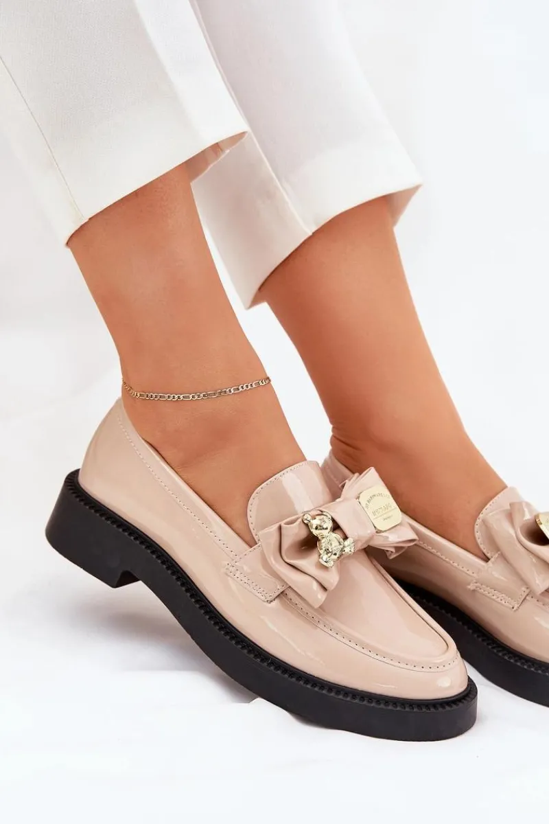 Sale Boto Lakierowane Mokasyny Z Kokardą I Ozdobną Broszką Beżowe Leandriel