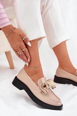 Sale Boto Lakierowane Mokasyny Z Kokardą I Ozdobną Broszką Beżowe Leandriel