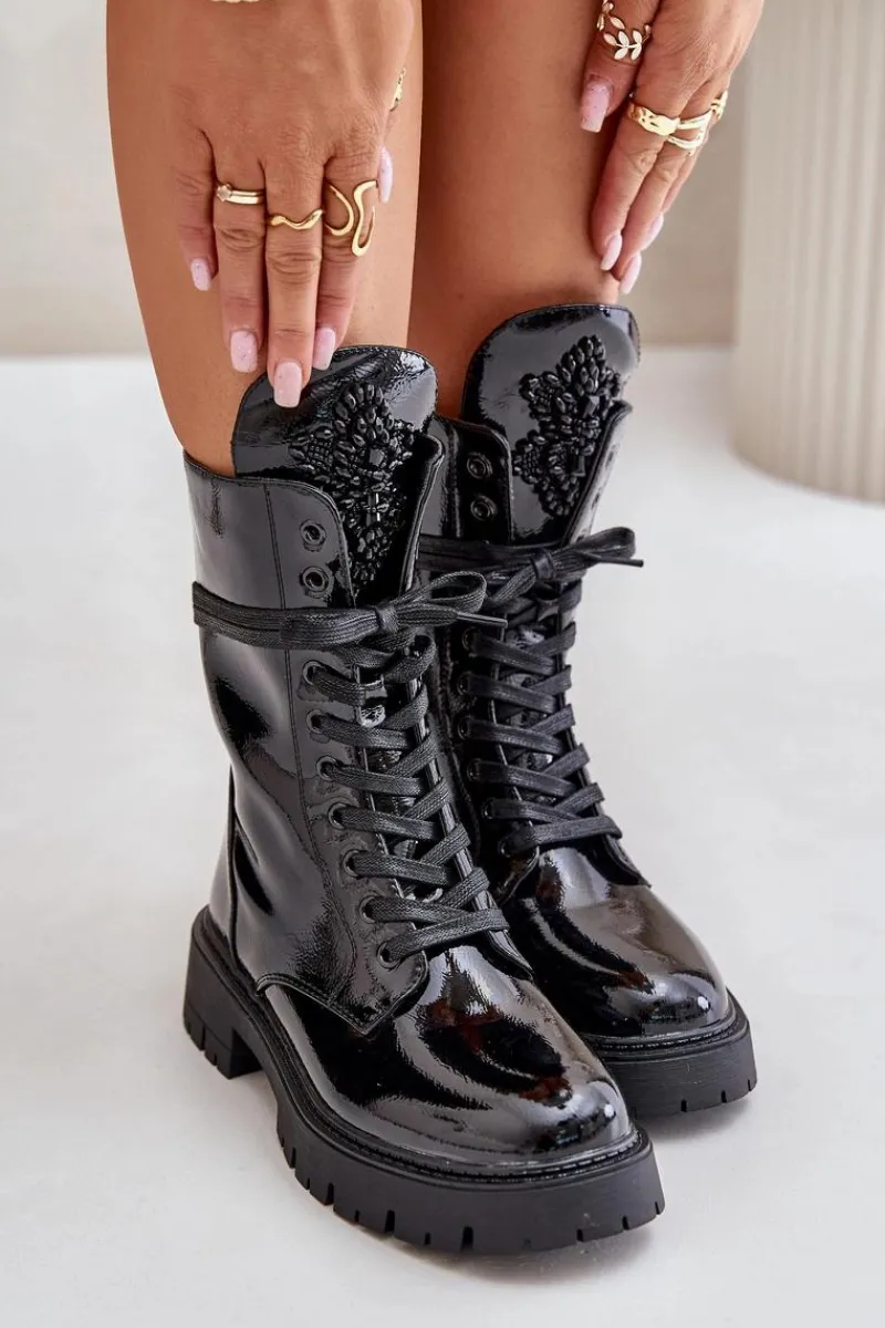 Hot Boto Lakierowane Ocieplane Botki Workery Z Ozdobą Czarne Kelilea Czarny