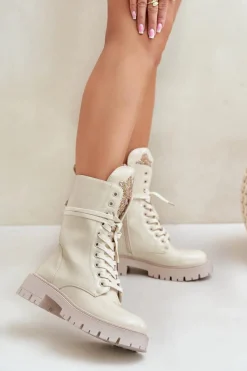 Outlet Boto Lakierowane Ocieplane Botki Workery Z Ozdobą Beżowe Kelilea Beżowy