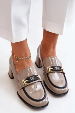 Półbuty Skórzane>Artiker Lakierowane Półbuty Damskie Na Obcasie Z Ozdobą 55C1054 Beżowe Beżowy