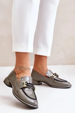 Hot Lakierowane Półbuty Damskie Na Klocku Z Ozdobą 55C0412 Szare Damskie Półbuty Skórzane