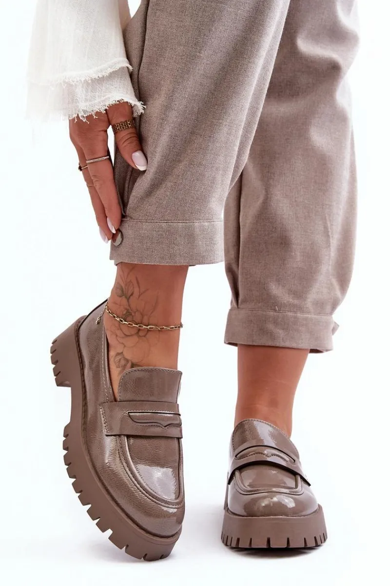 Hot Lakierowane Półbuty Loafersy Na Płaskim Obcasie Beżowe Jannah Damskie Mokasyny Damskie Lakierowane