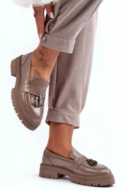 Best Boto Lakierowane Półbuty Loafersy Z Frędzlami Ciemnobeżowe Velenase