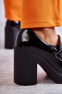 Outlet Boto Lakierowane Półbuty Na Masywnym Słupku Czarne Lemar Jaime Czarny