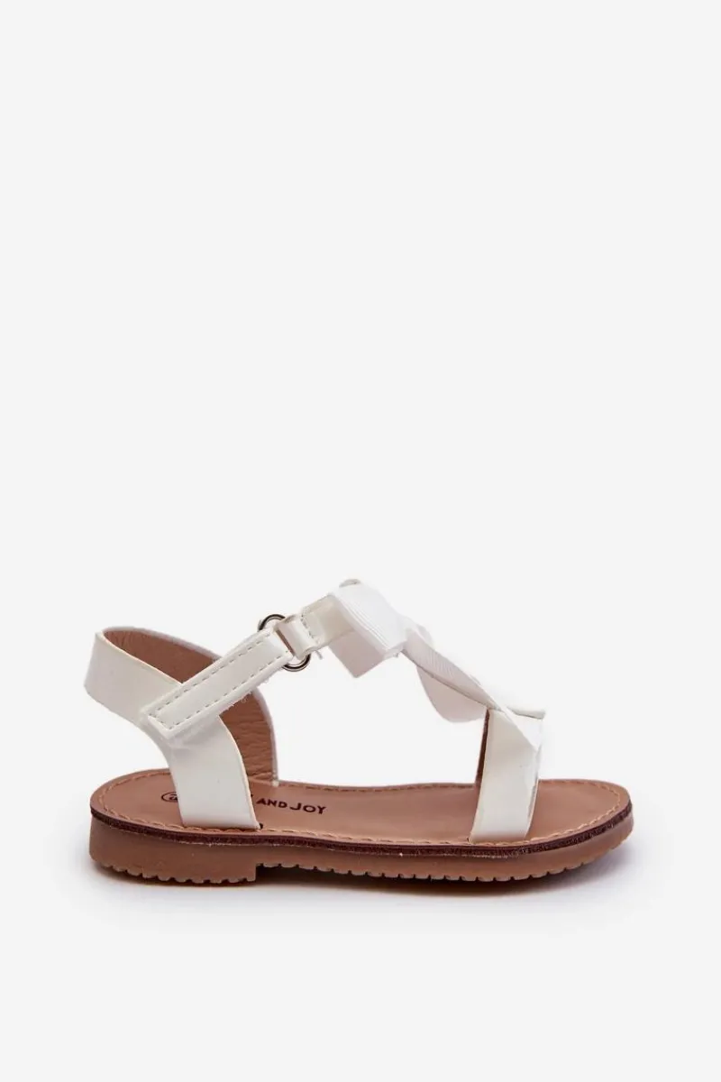 Dziewczęce>Boto Lakierowane Sandałki Dziecięce Z Kokardką Na Rzep Białe Joratia Biały