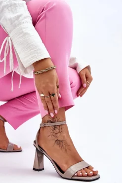 New Lakierowane Sandały Na Obcasie Szare Owen Damskie Sandały Na Obcasie