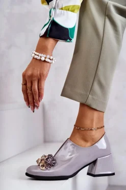 Sale Boto Lakierowane Skórzane Półbuty Gładkie Z Ciemną Ozdobą Szare Delaver