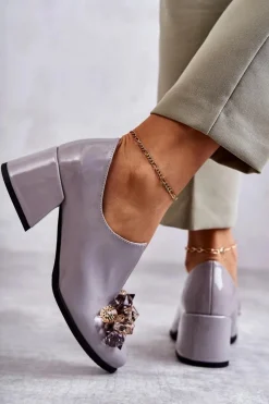 Sale Boto Lakierowane Skórzane Półbuty Gładkie Z Ciemną Ozdobą Szare Delaver