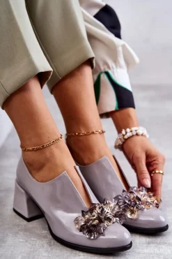 Sale Boto Lakierowane Skórzane Półbuty Gładkie Z Ciemną Ozdobą Szare Delaver