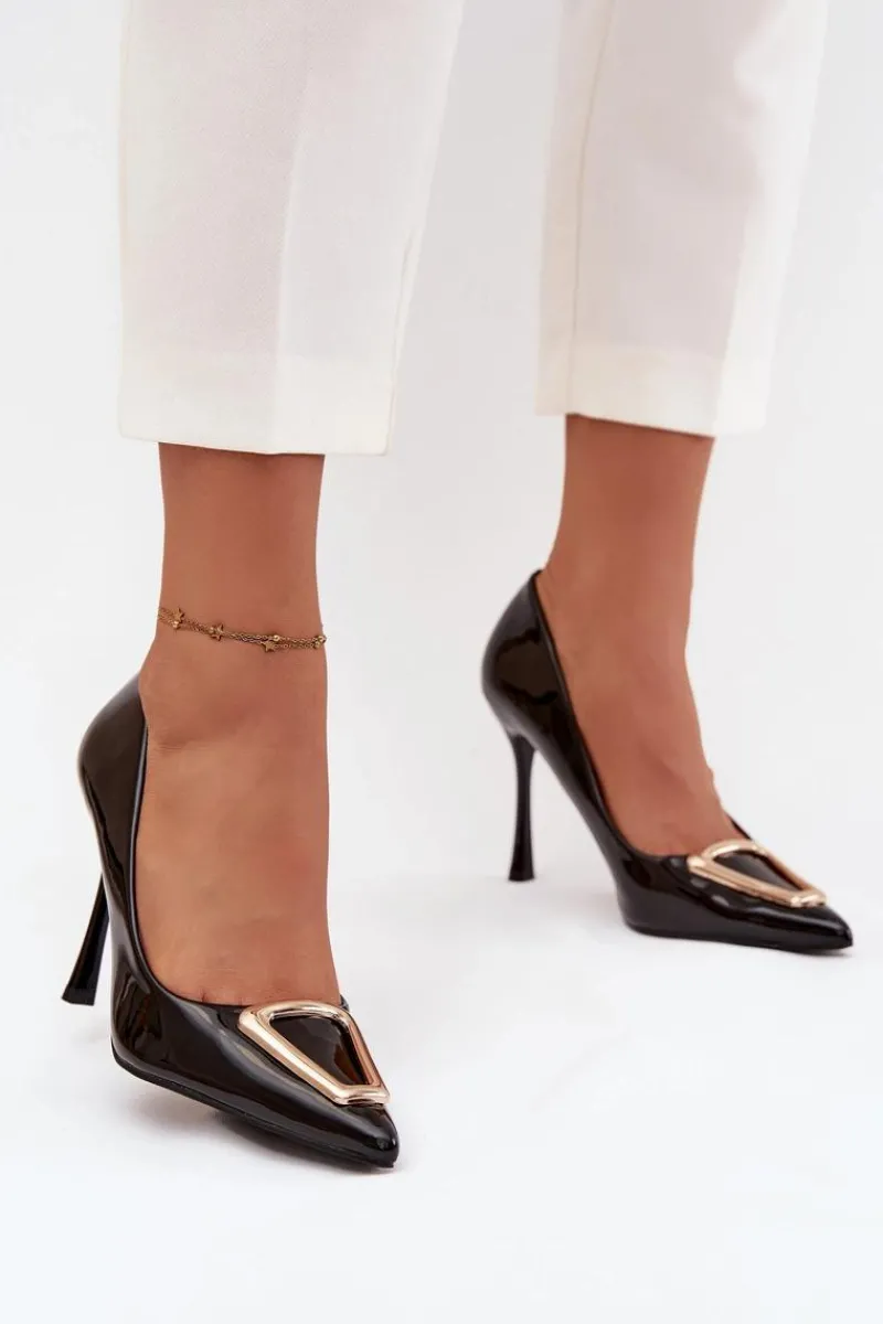 Czółenka Klasyczne>Boto Lakierowane Szpilki Ze Złotym Detalem Czarne Paivelle Czarny