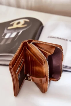 Lakierowany Damski Portfel Portmonetka Brązowy Yathika Portfele