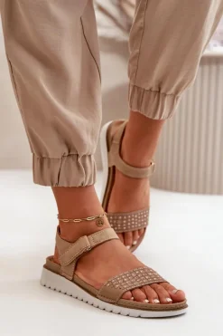 Outlet INBLU Lekkie I Wygodne Zdobione Sandały Damskie Na Rzep Ciemnobeżowe CN000039