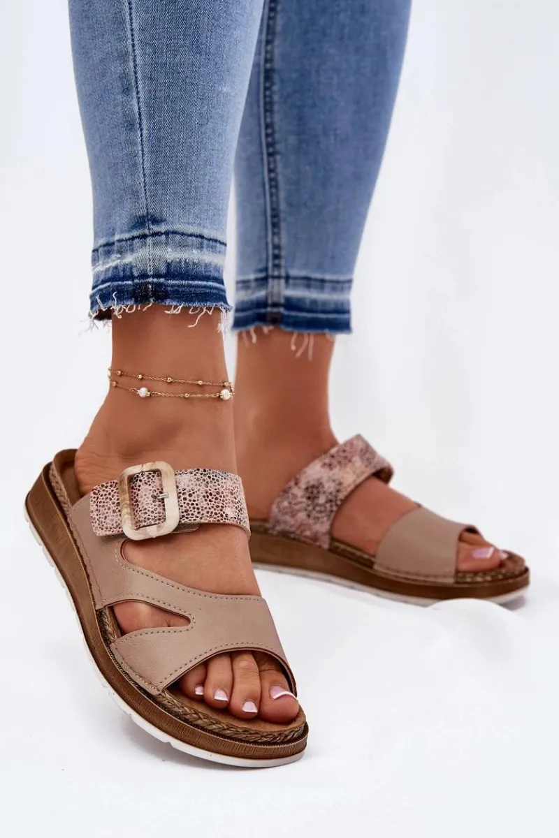 Best INBLU Lekkie Klapki Damskie Z Klamrą GS000055 Beżowe