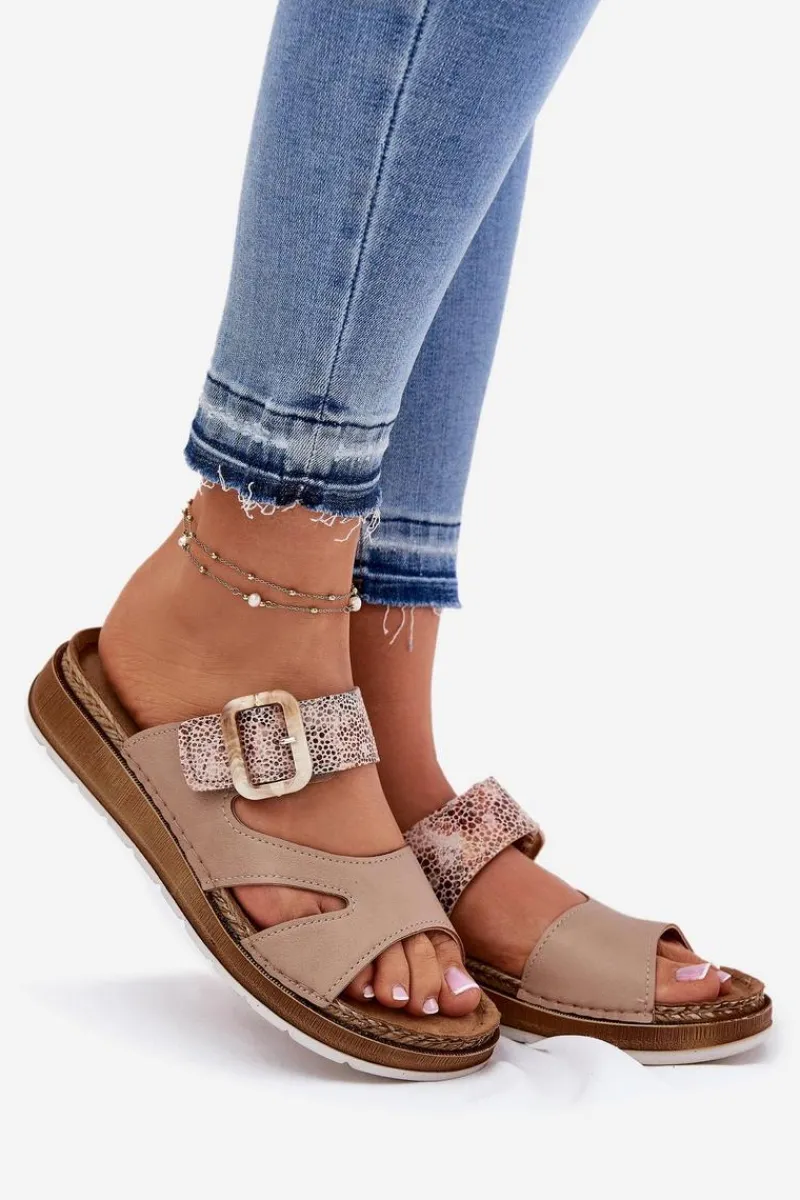 Best INBLU Lekkie Klapki Damskie Z Klamrą GS000055 Beżowe