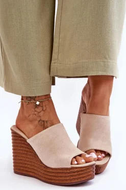 Klapki Na Koturnie|Klapki Na Platformie></noscript>Boto Lekkie Klapki Na Masywnej Platformie Beżowe Good Vibe