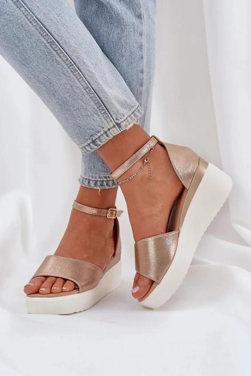 Outlet Boto Lekkie Sandały Na Platformie I Delikatnym Koturnie Złote Gillifia Złoty