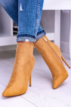 Brązowe I Beżowe Botki|Czarne Botki><noscript><img width=