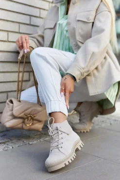 Online Modne botki trapery zamszowe w kolorze jasnom Dalles Damskie Botki Wiosenne|Damskie Trapery