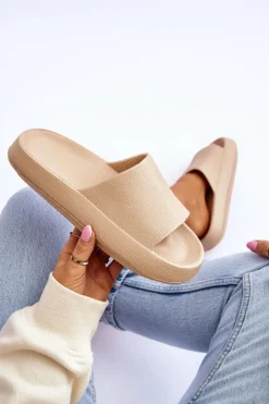 Discount Modne Lekkie Klapki Na Masywnej Podeszwie Beżowe Rebel Damskie Klapki Basenowe