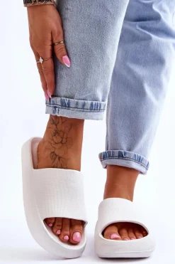 Outlet Modne Lekkie Klapki Na Masywnej Podeszwie Białe Rebel Damskie Klapki Basenowe